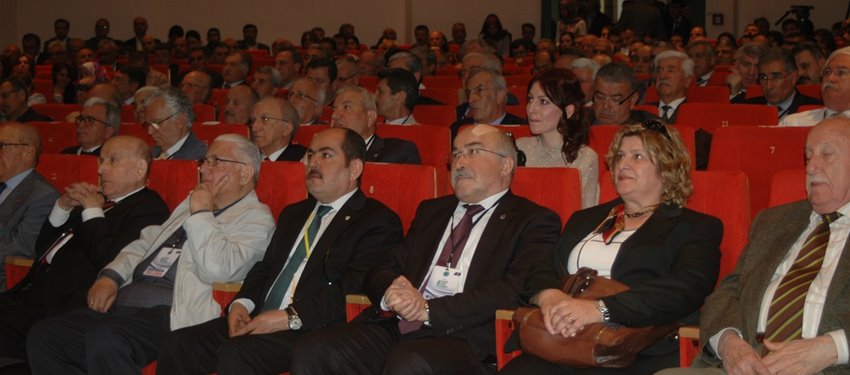 Türk Ocakları Genel Başkanı Prof. Dr. Mehmet ÖZ: “TERÖRİSTLER VE UZANTILARIYLA BİR DAHA ASLA MÜZAKERE MASASINA OTURULMAMALI”